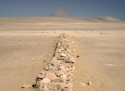 red pyramid from bent pyramid along roman wall dahshur saqqara 7568 2nov23zac