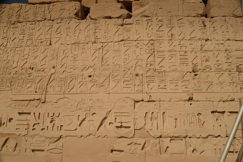 hieroglyphs_karnak_temple_luxor_8877_10nov23.jpg