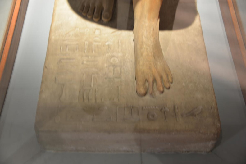 hieroglyphs_and_foot_of_ranefer_high_priest_of_ptah_cairo_museum_7498_1nov23.jpg